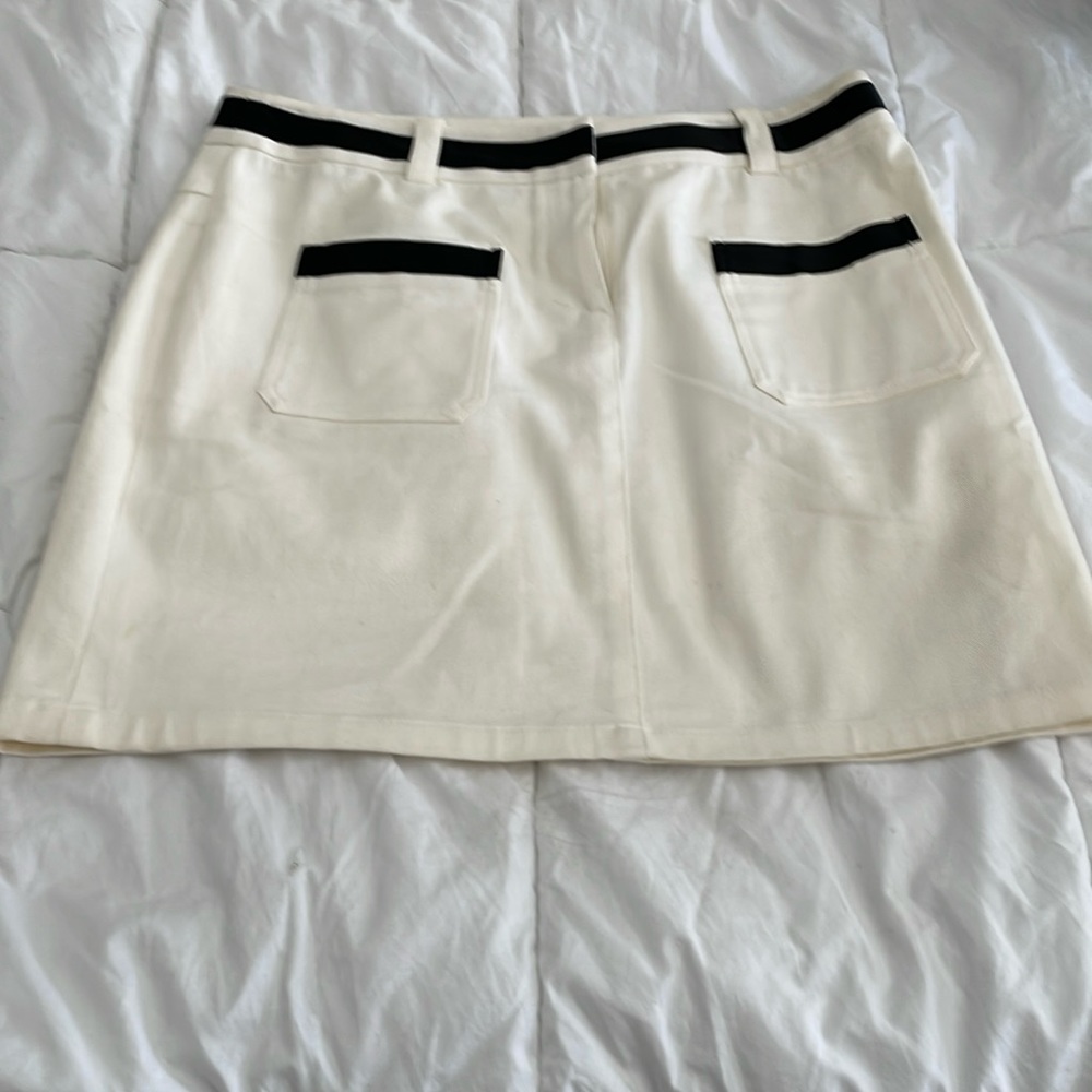 Etcetera. cream and black mini skirt size 10